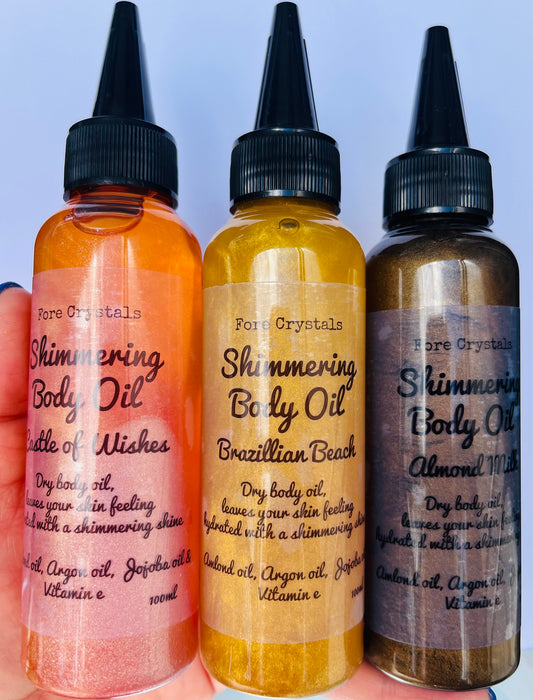 Shimmering body oil